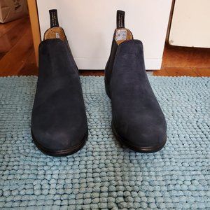 Blundstone women's series ankle boots navy size US 7